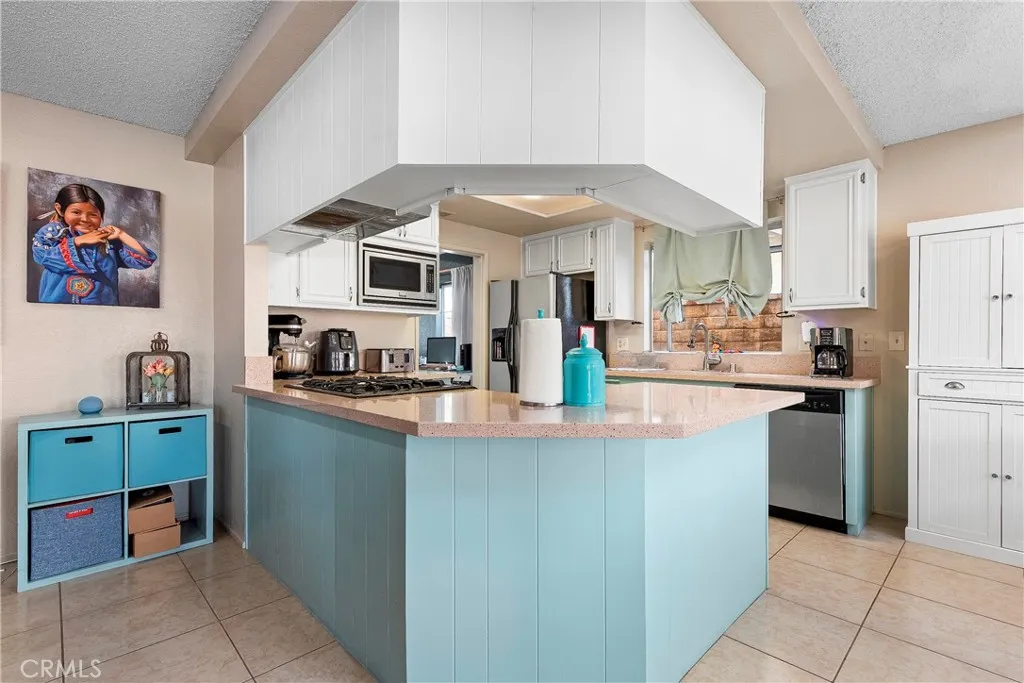 Additional image 44 of 2047 Westminster Dr, Palmdale, CA 93550