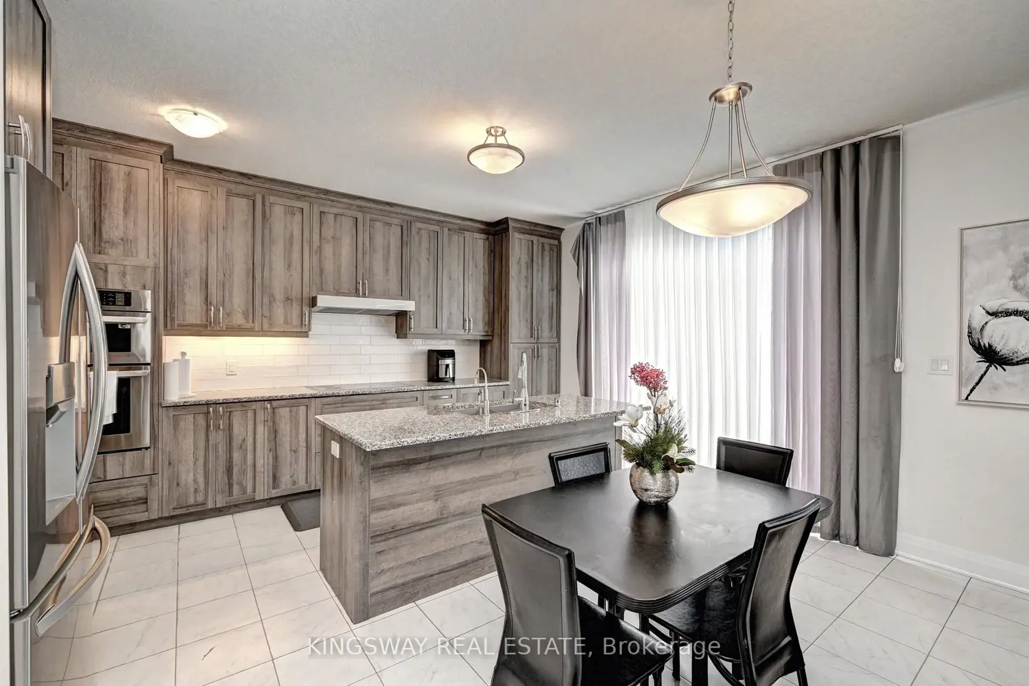 Additional image 7 of 520 Nathalie Crescent