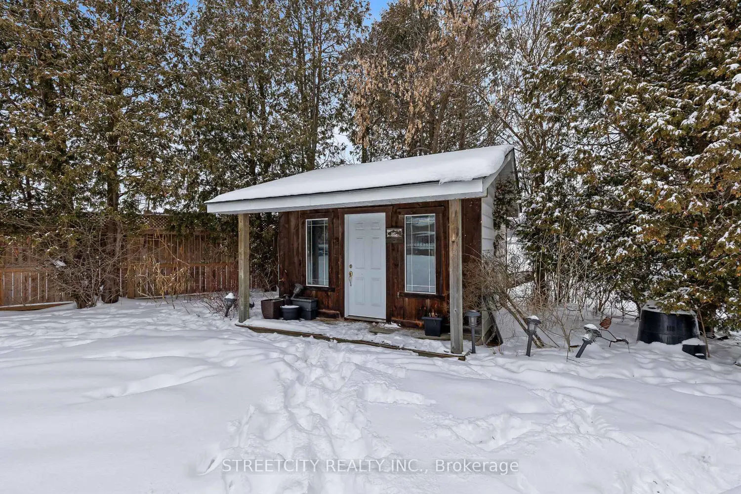 Additional image 15 of 2632 Catherine Street