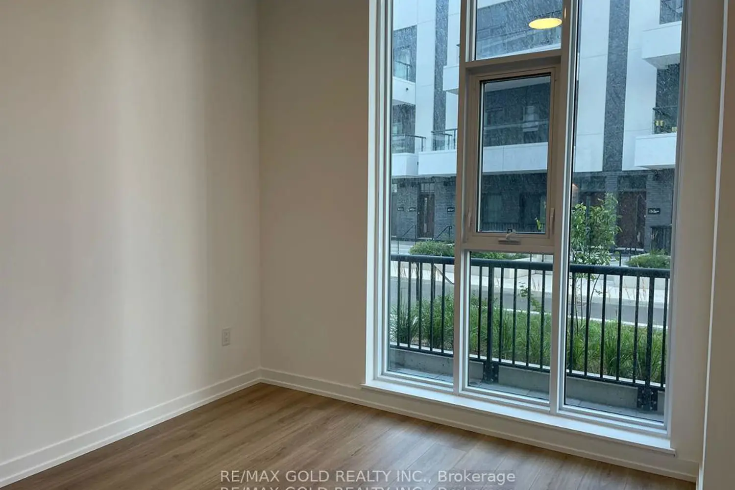 Additional image 7 of 10 Lagerfeld Drive 104