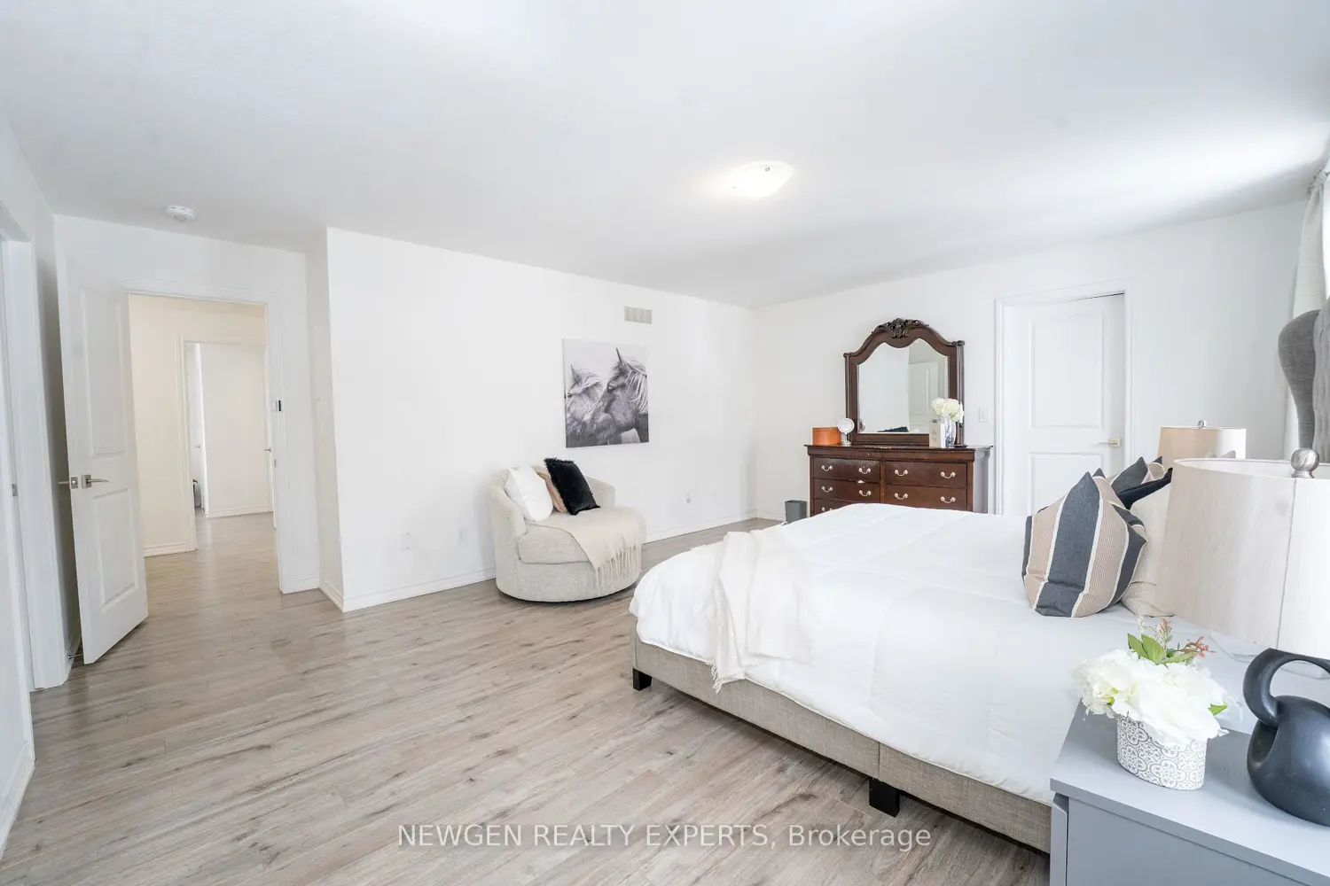 Additional image 7 of 11 Peterson Street