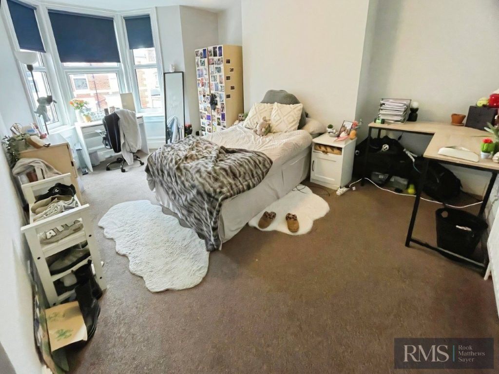 Additional image 2 of 6 bed flat for saleMyrtle Grove, Newcastle Upon Tyne NE2