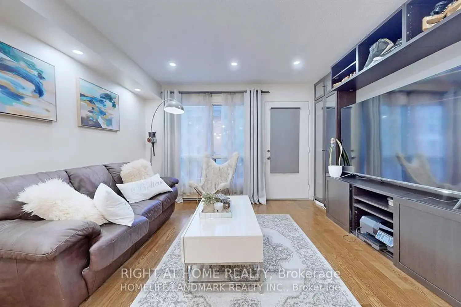 1209 Queen Street 82, Toronto