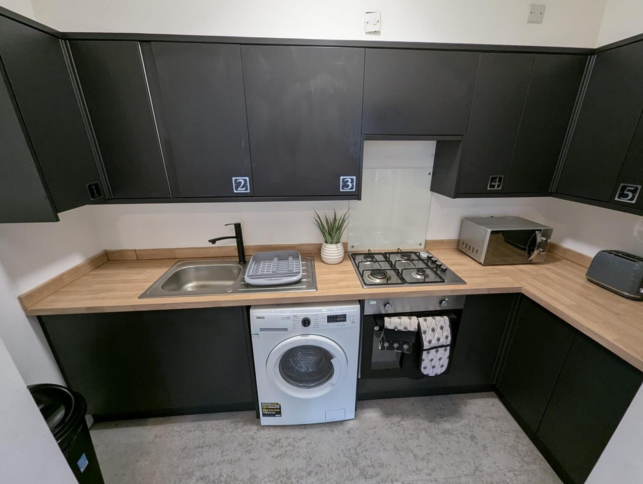 Additional image 3 of Room in a Shared House, St Michaels Crescent, LS6, N1 7GU