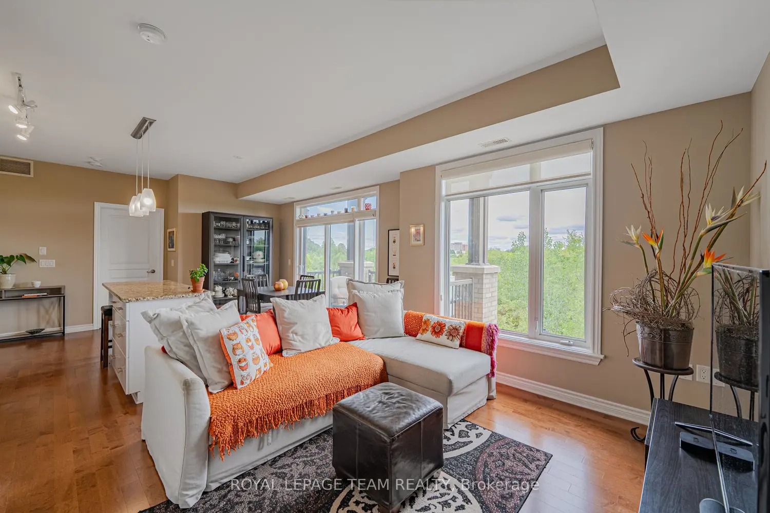 Additional image 13 of 805 Beauparc Private 304