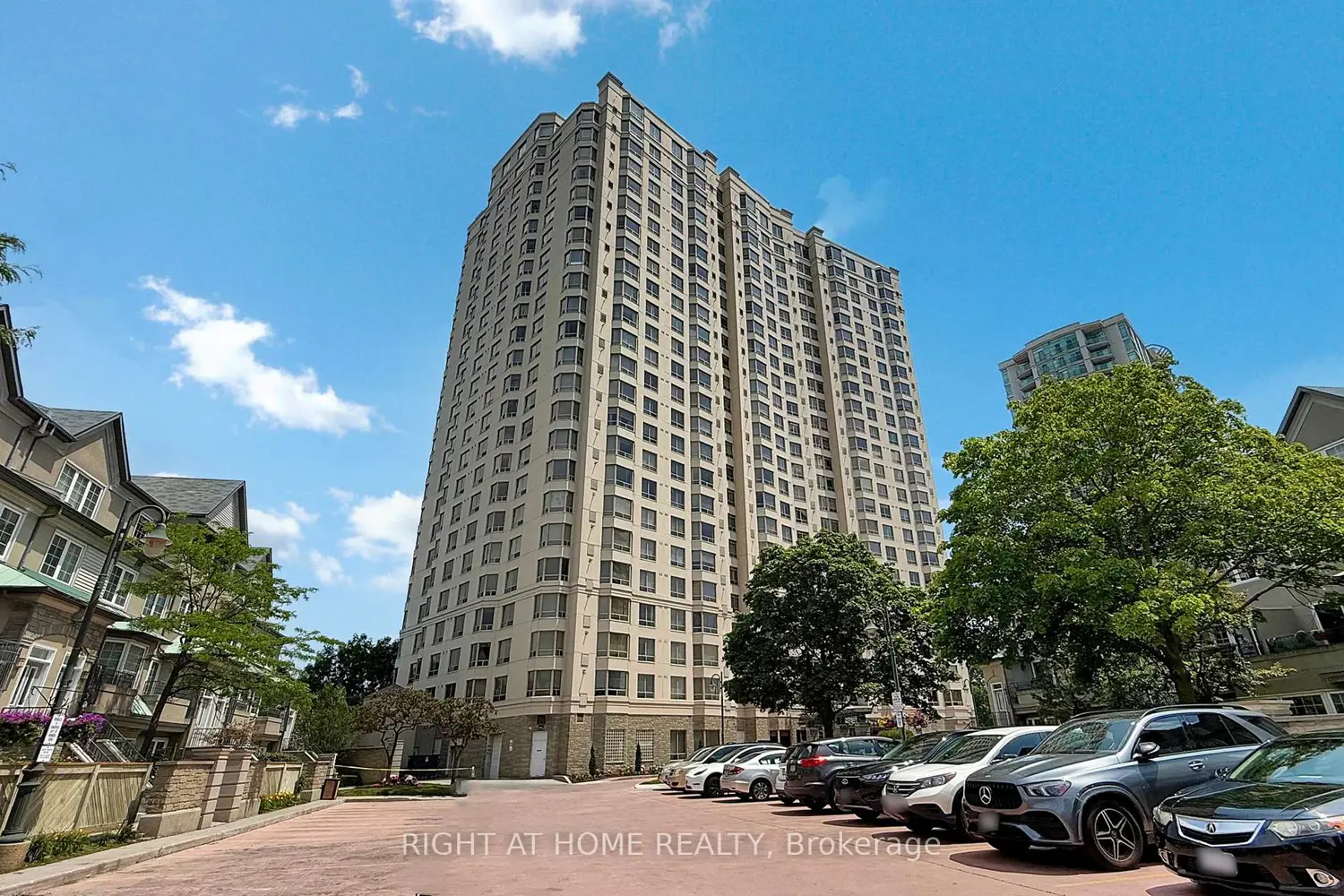 228 Bonis Avenue 608