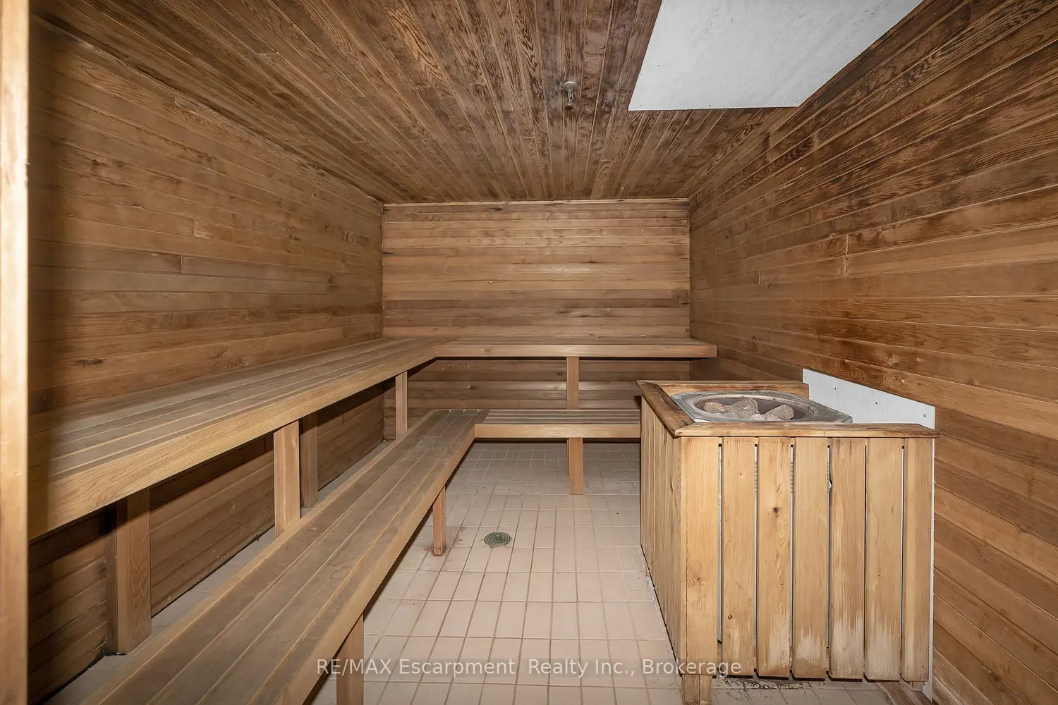 Additional image 12 of 20 Cherrytree Drive 809