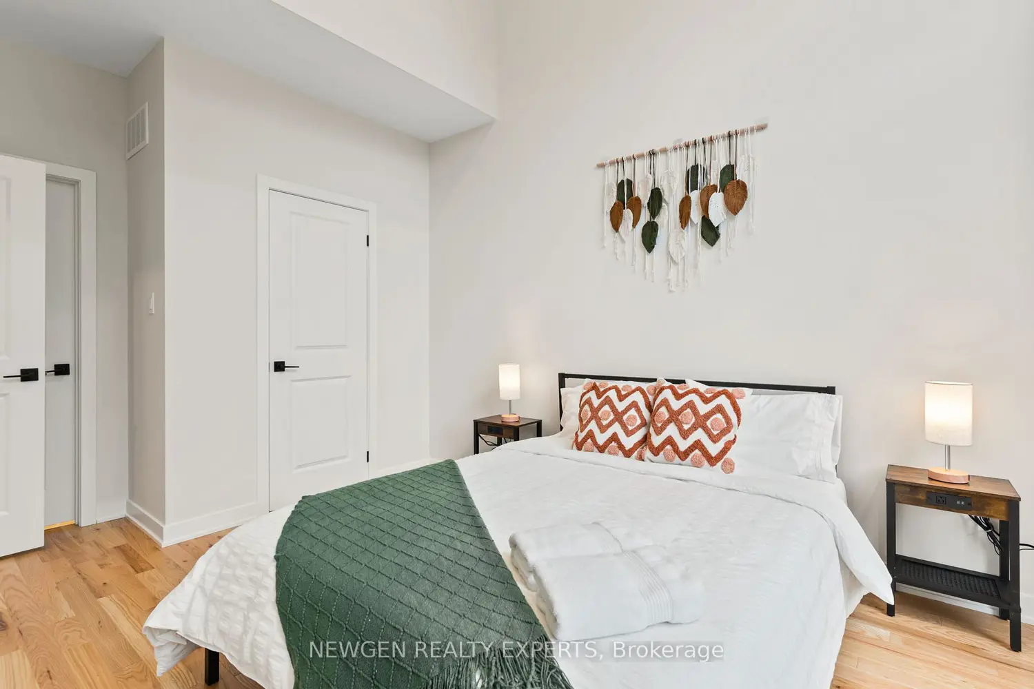 Additional image 10 of 1049 Greensview Drive