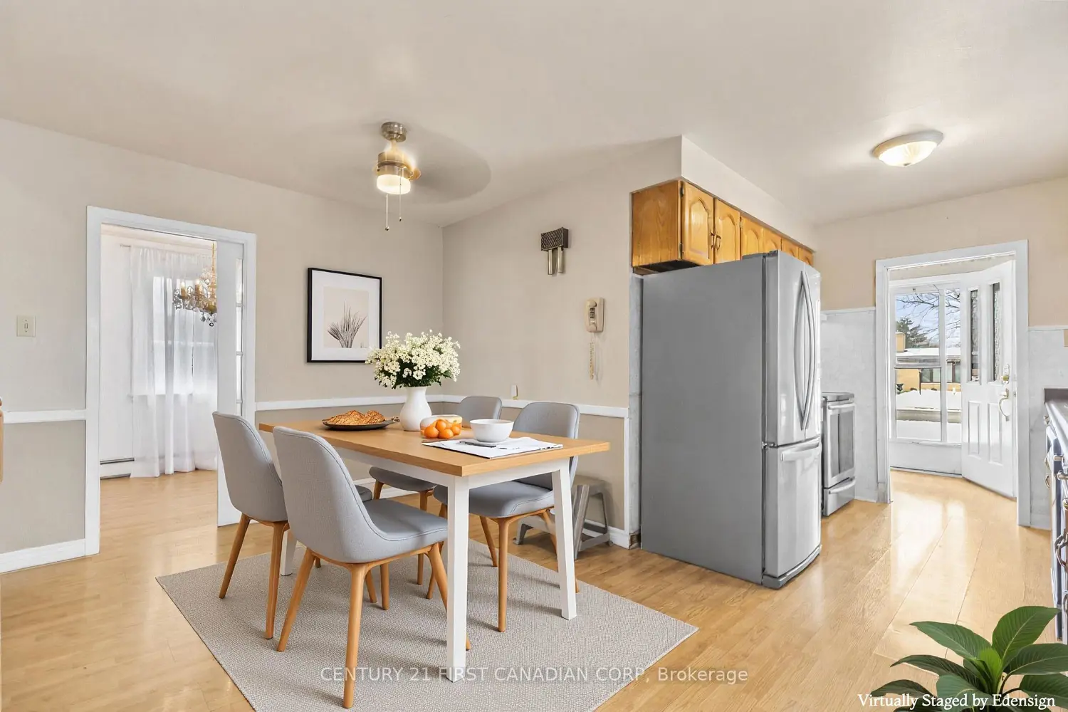 383 Magnolia Crescent, London photo 5