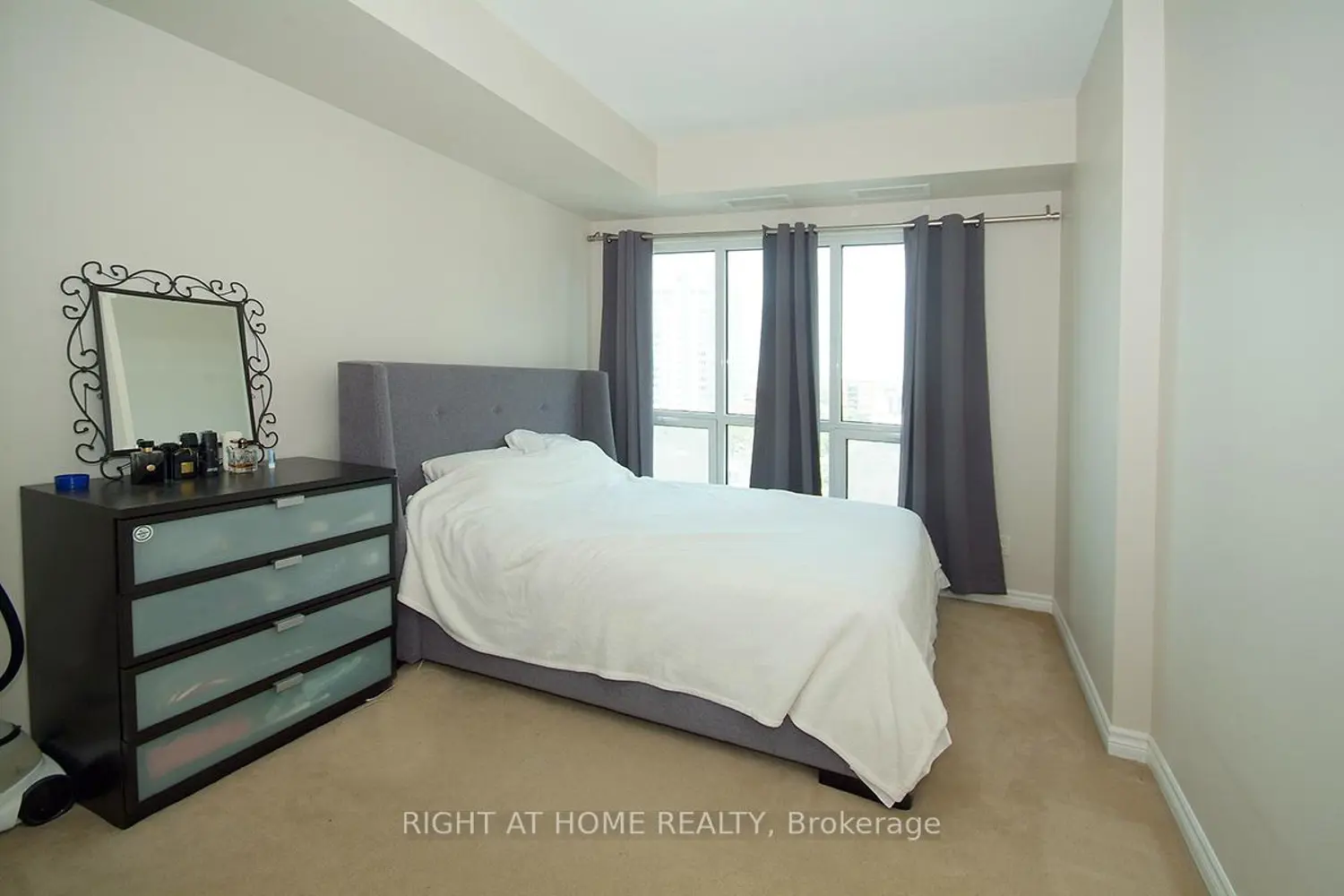 Additional image 6 of 200 Rideau Street 702