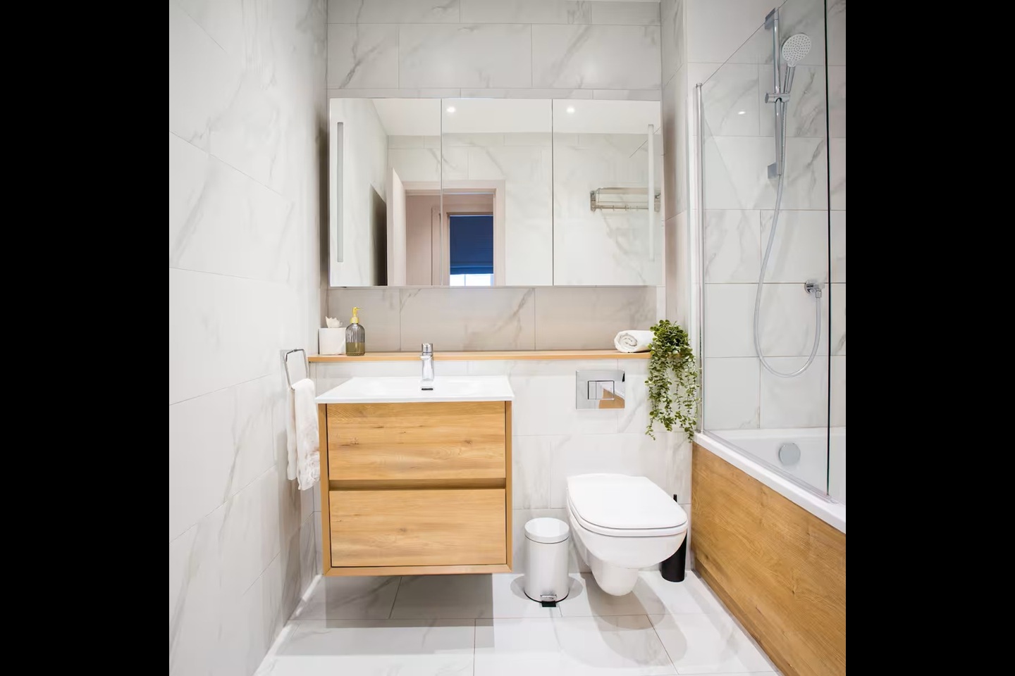 Additional image 10 of 2 Bed Flat, Charlotte Street, M1, N1 7GU