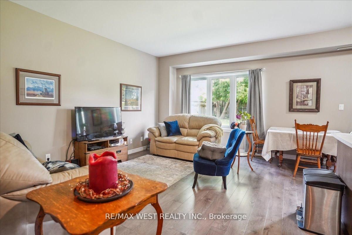 Additional image 2 of 117 Rosehill Boulevard, Oshawa, ON, L1J 5G8