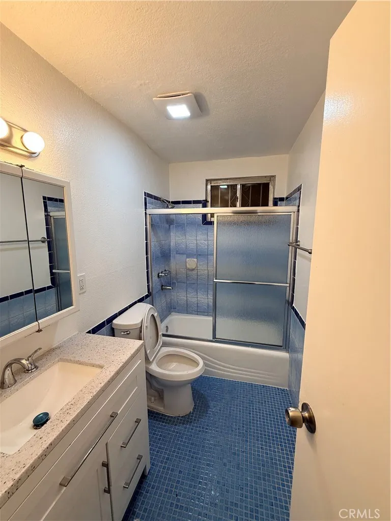 Additional image 16 of 1550 W 59th Place Unit 2, Los Angeles, CA 90047