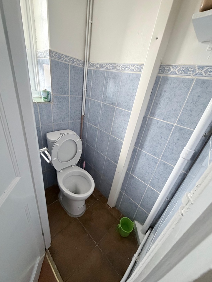 Additional image 9 of 2 Bed Flat, Reardon House, E1W, N1 7GU