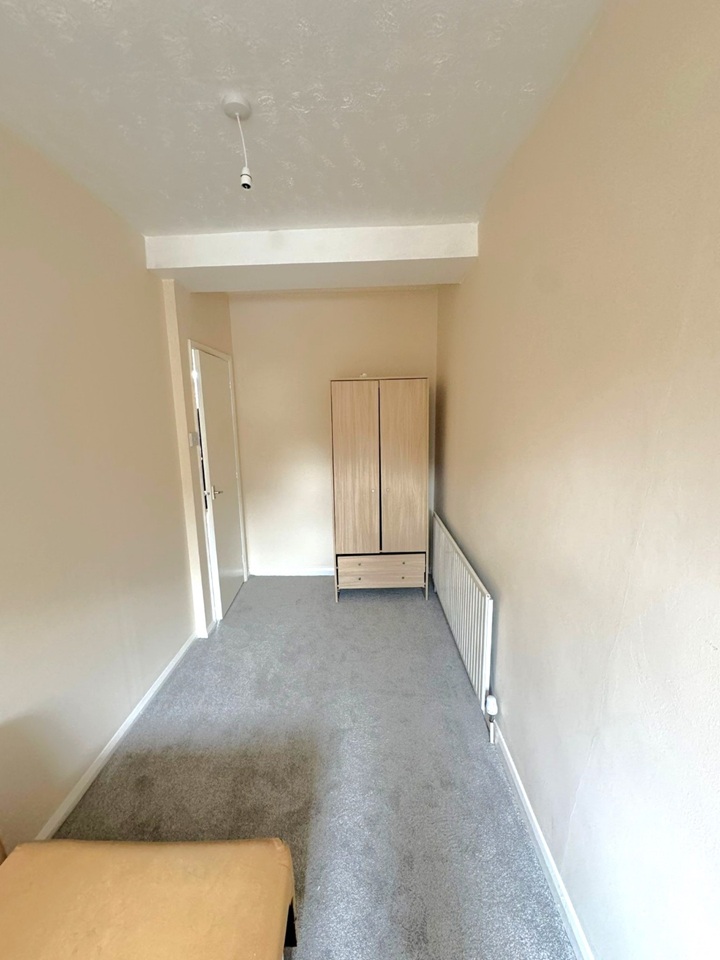 Additional image 13 of 2 Bed Flat, Commercial Road, E1, N1 7GU