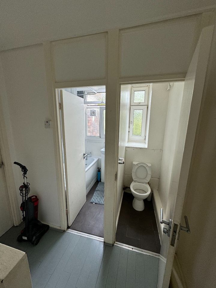 Additional image 4 of Room in a Shared Flat, Bloomfield House, E1, N1 7GU