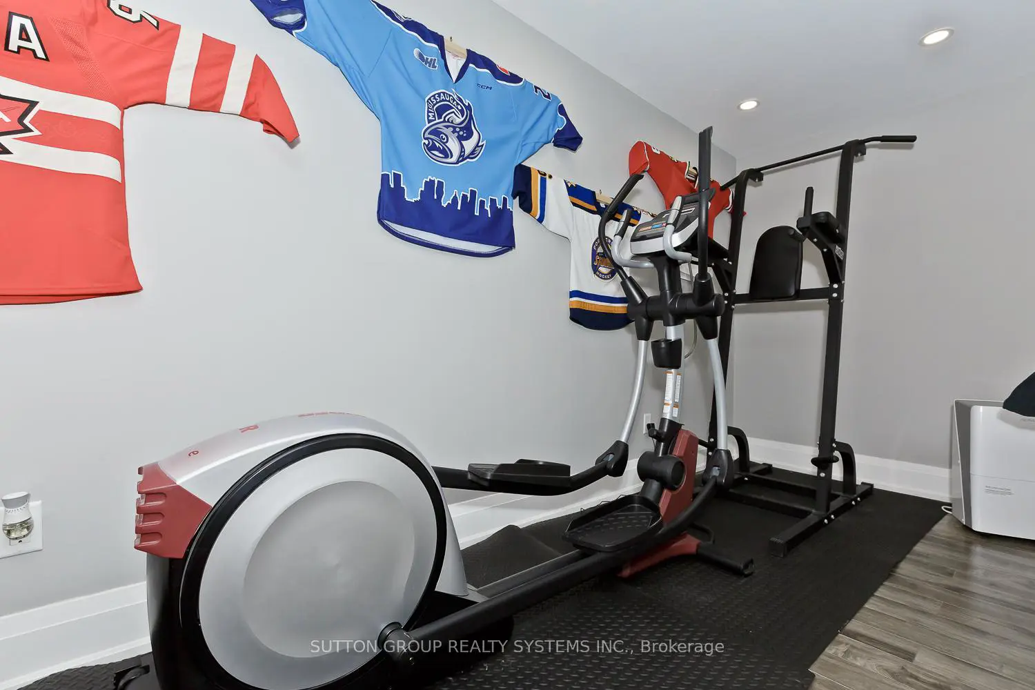 Additional image 16 of 6686 Barrisdale Drive