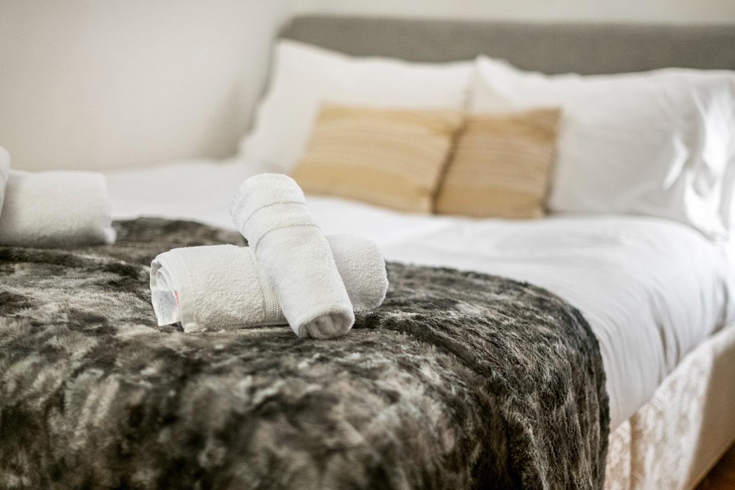 Additional image 9 of 2 Bed Flat, Pembridge Gardens, W2, N1 7GU