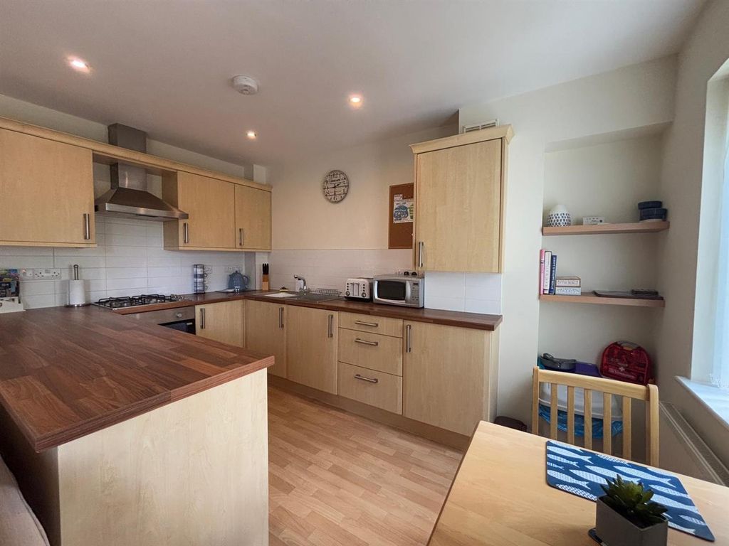 Additional image 6 of 1 bed flat for saleChandlers Yard, Burry Port SA16