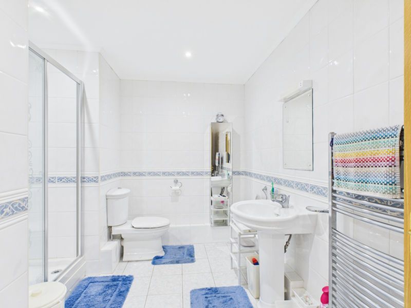 Additional image 4 of 2 bed flat for saleHafan Tywi, The Parade, Carmarthen SA31
