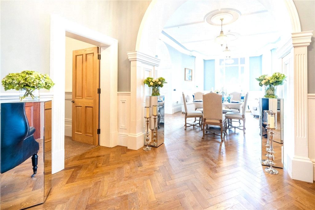 2 bed flat for saleRiber Castle, Riber, Matlock, Derbyshire DE4 photo 5