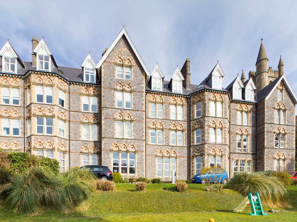 2 bed flat for saleLangland Bay Manor, Langland, Swansea SA3