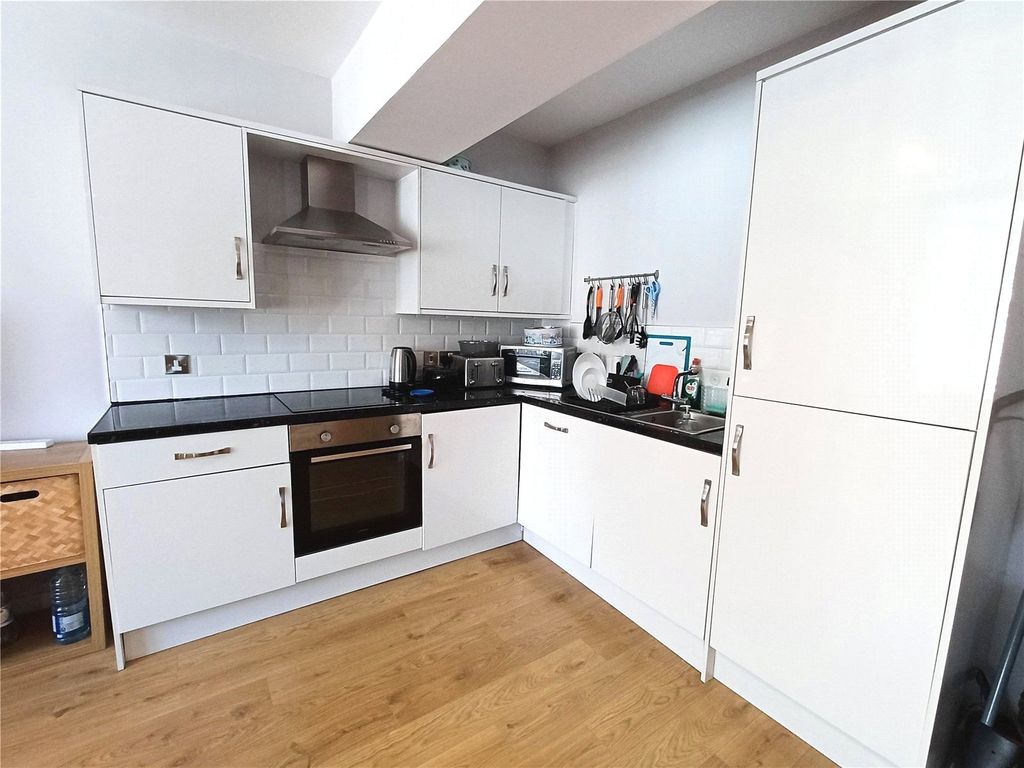 Additional image 3 of 2 bed flat for saleMary Street, Porthcawl CF36