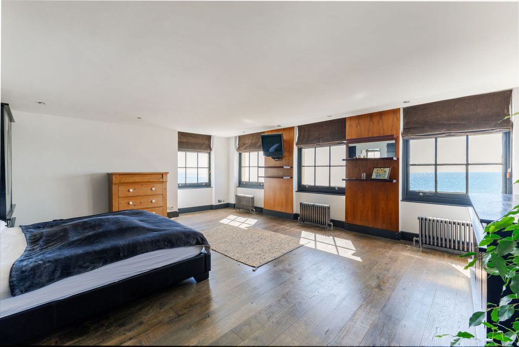Additional image 13 of 3 bed flat for saleBrunswick Terrace, Hove BN3
