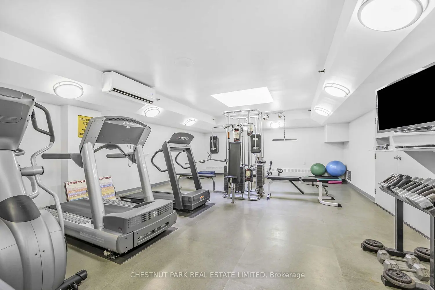 Additional image 19 of 40 Rosehill Avenue 604