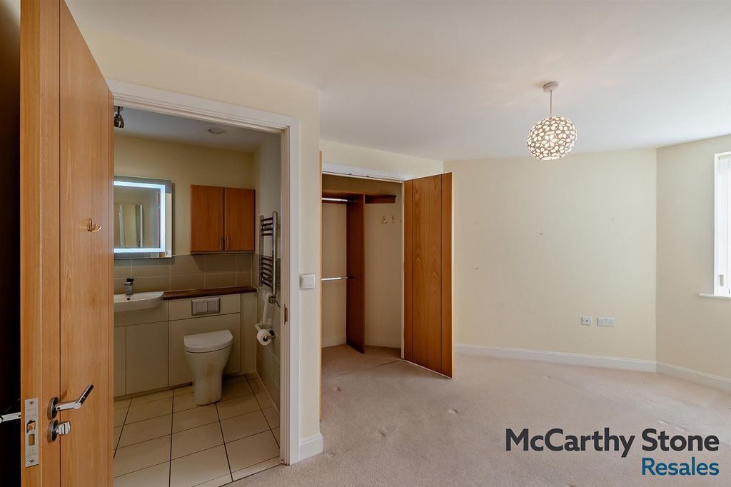 Additional image 16 of 2 bed flat for saleThe Laureates, Newgate Street, Cottingham HU16