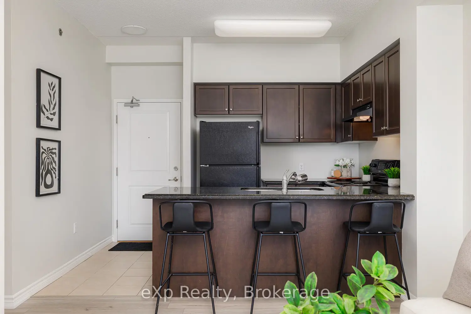 1440 Gordon Street 109 photo 3