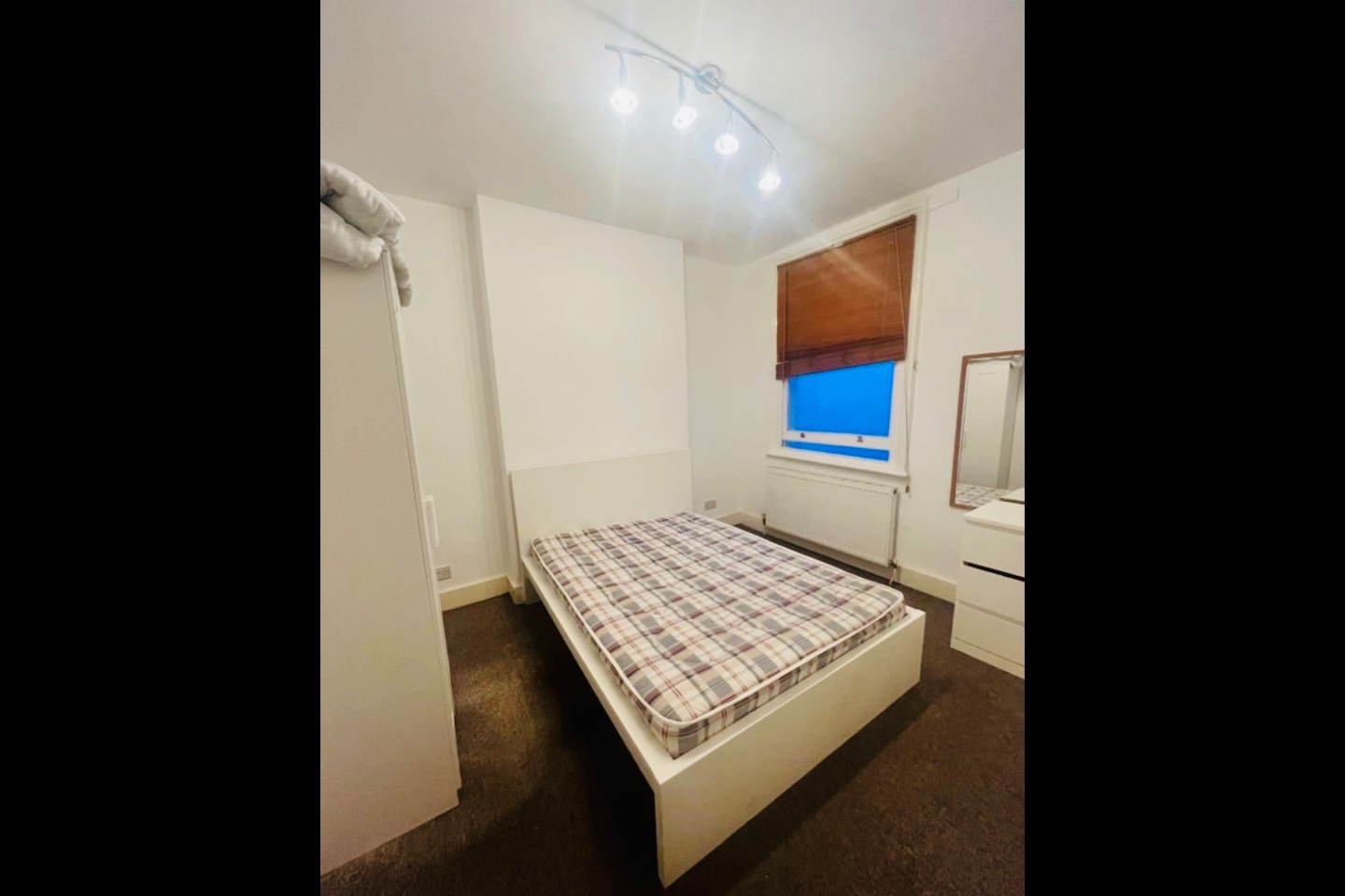 Additional image 6 of Room in a Shared Flat, Falcon Road, SW11, N1 7GU