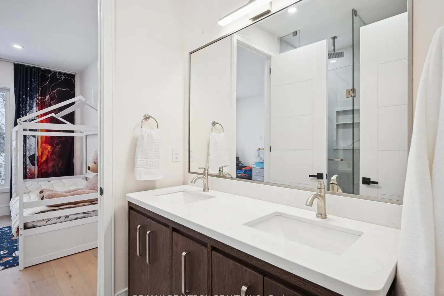 Additional image 10 of 582 Gorham Street