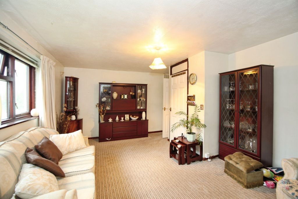 Additional image 2 of 2 bed flat for saleThe Crescent, Machen, Caerphilly CF83