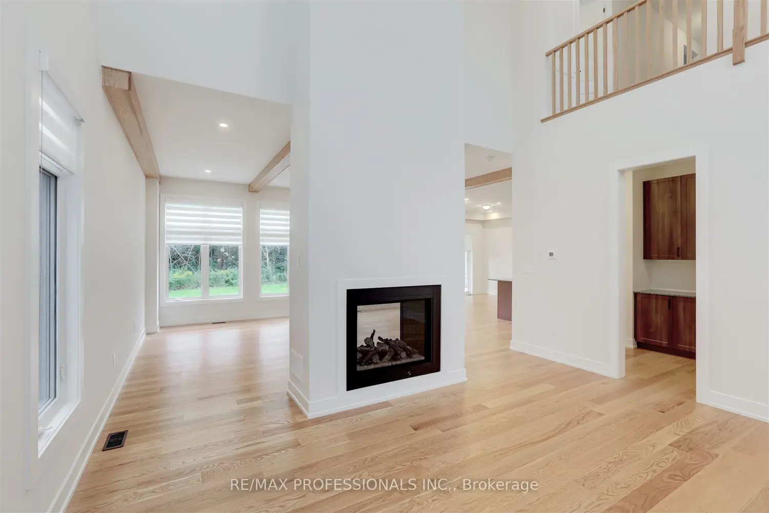 118 Dorothy Drive photo 3