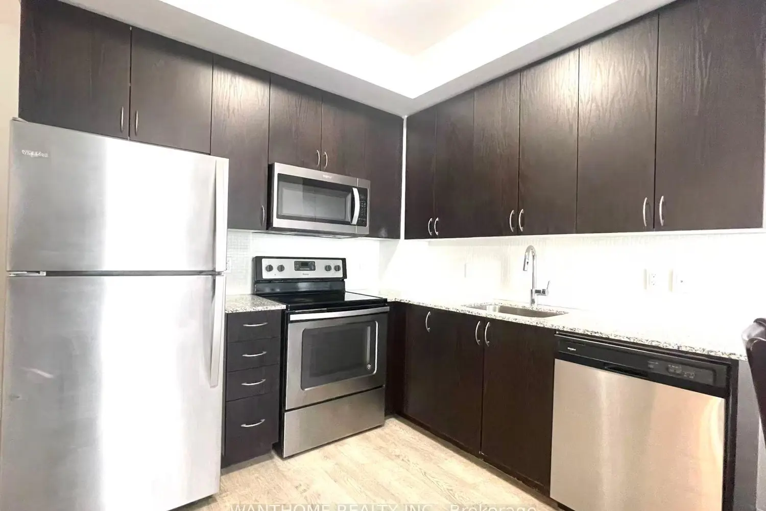 9560 Markham Road 1205 photo 3