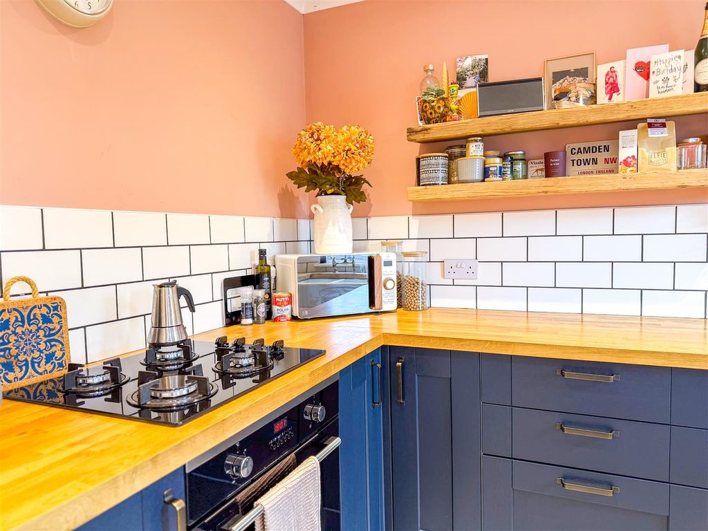 Additional image 5 of 3 bed terraced house for saleDunlop Place, Strathaven ML10