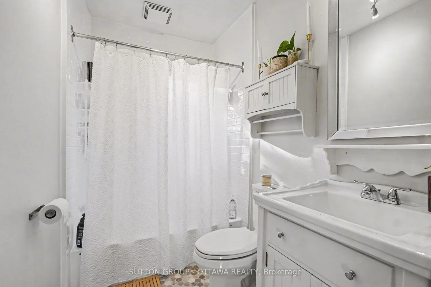 Additional image 13 of 90 Withrow Avenue