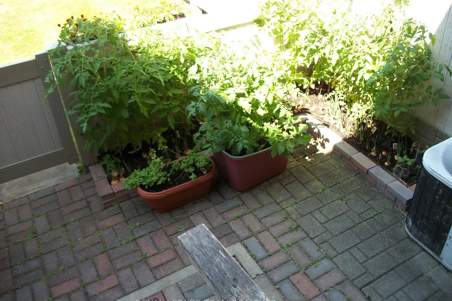 Additional image 18 of 2027 Stonehenge Crescent 35