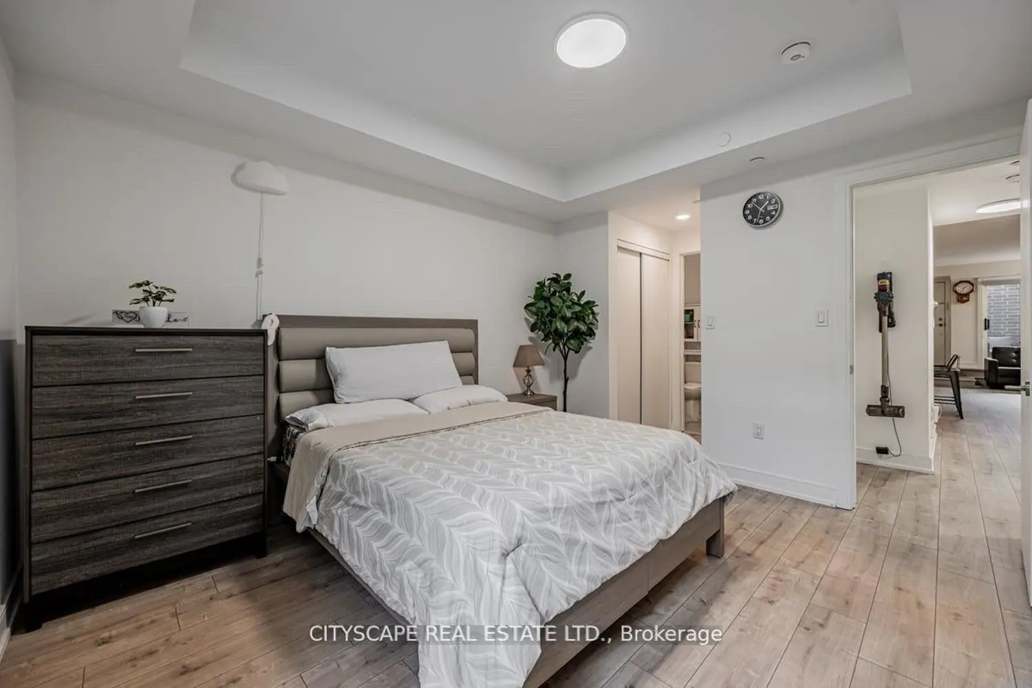 Additional image 12 of 66 Longbranch Avenue 1