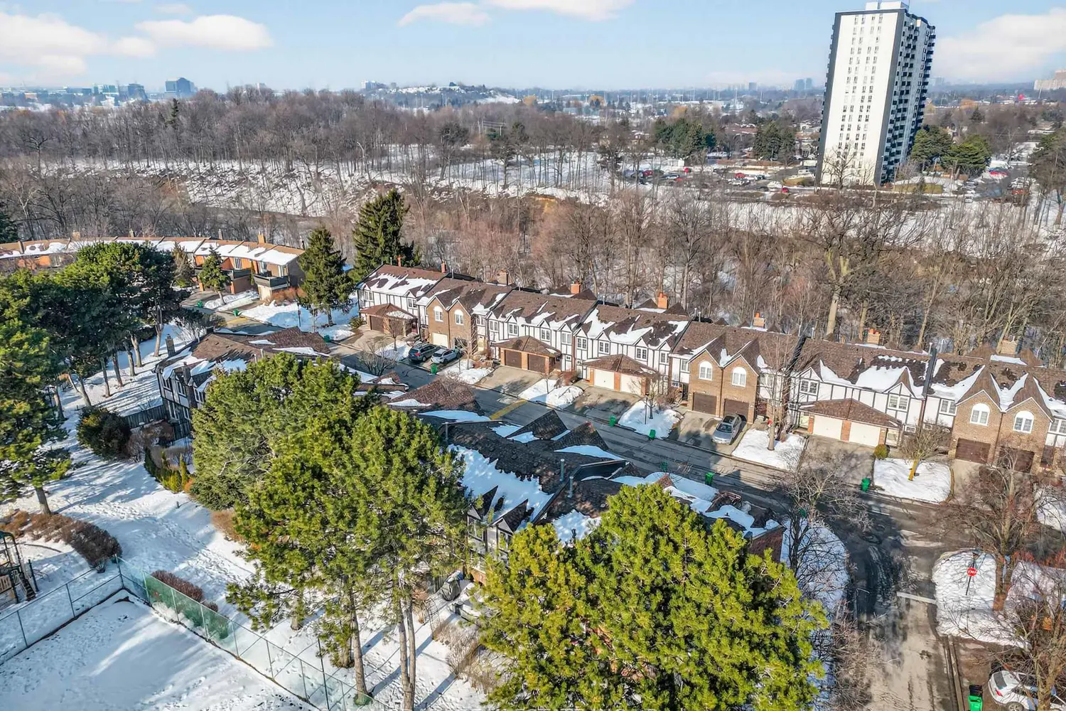 Additional image 19 of 2120 Rathburn Road 43