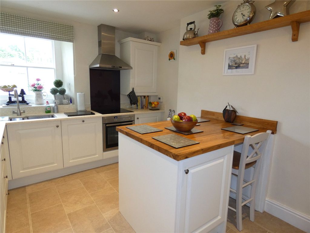 Additional image 5 of 3 bed flat for saleThe Square, Buxton, Derbyshire SK17