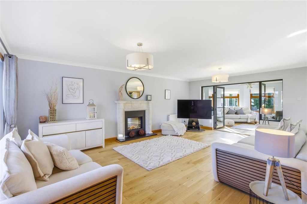 Additional image 3 of 4 bed property for saleHamilton Way, East Whitburn EH47