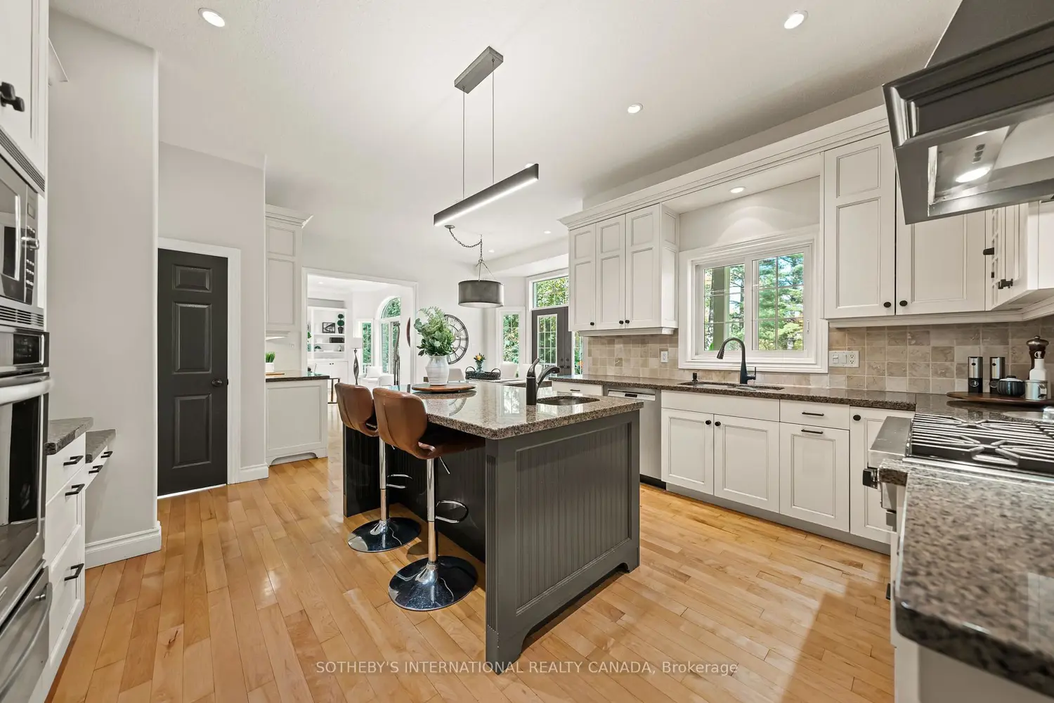 80 Cedarbrook Court photo 4