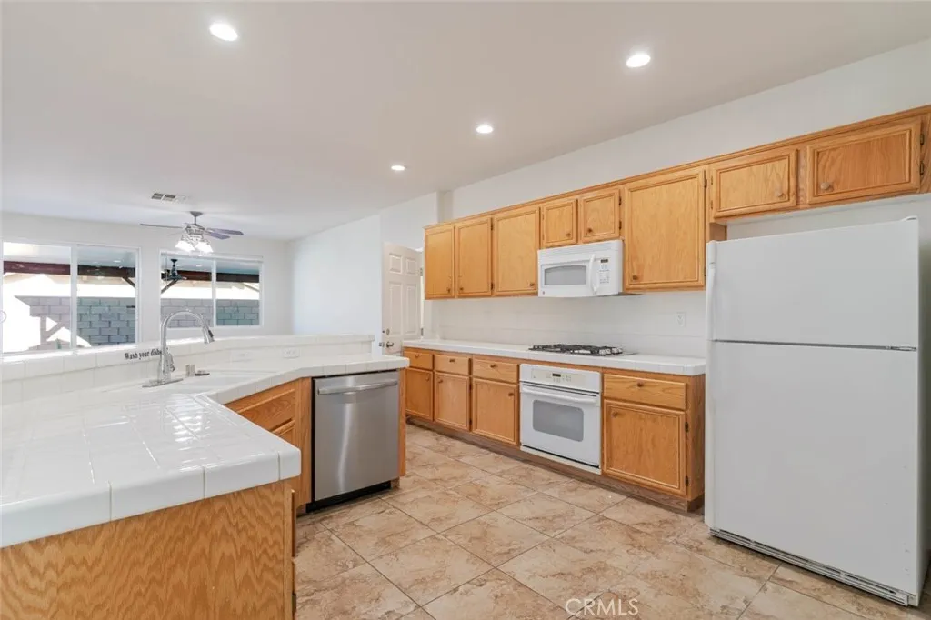 Additional image 18 of 5059 Keston Drive, Palmdale, CA 93552