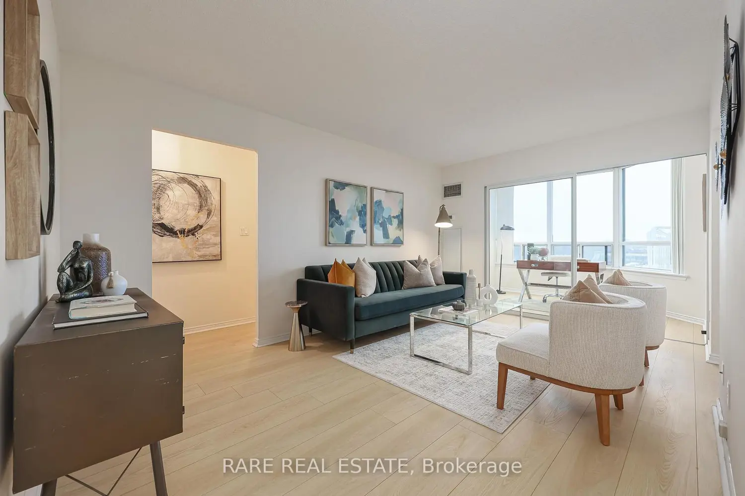 135 Hillcrest Avenue 812, Mississauga