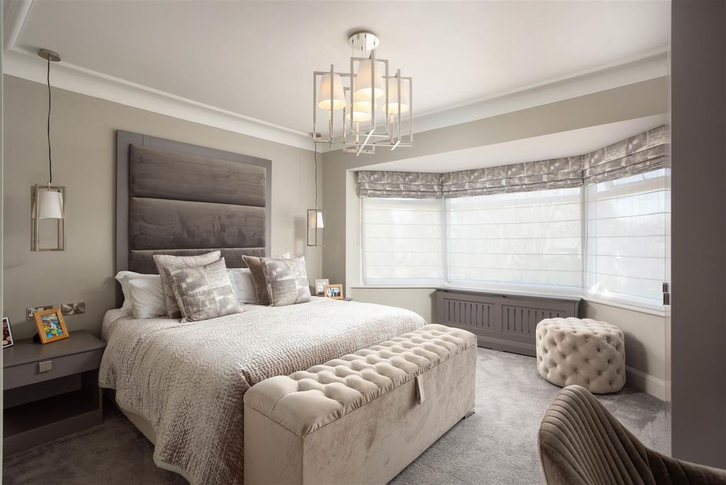 Additional image 8 of 6 bed detached house for saleSandmoor Avenue, Alwoodley, Leeds LS17