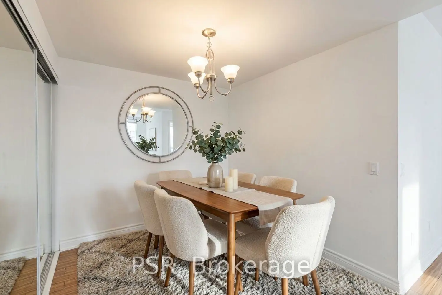 Additional image 10 of 7378 Yonge Street 103