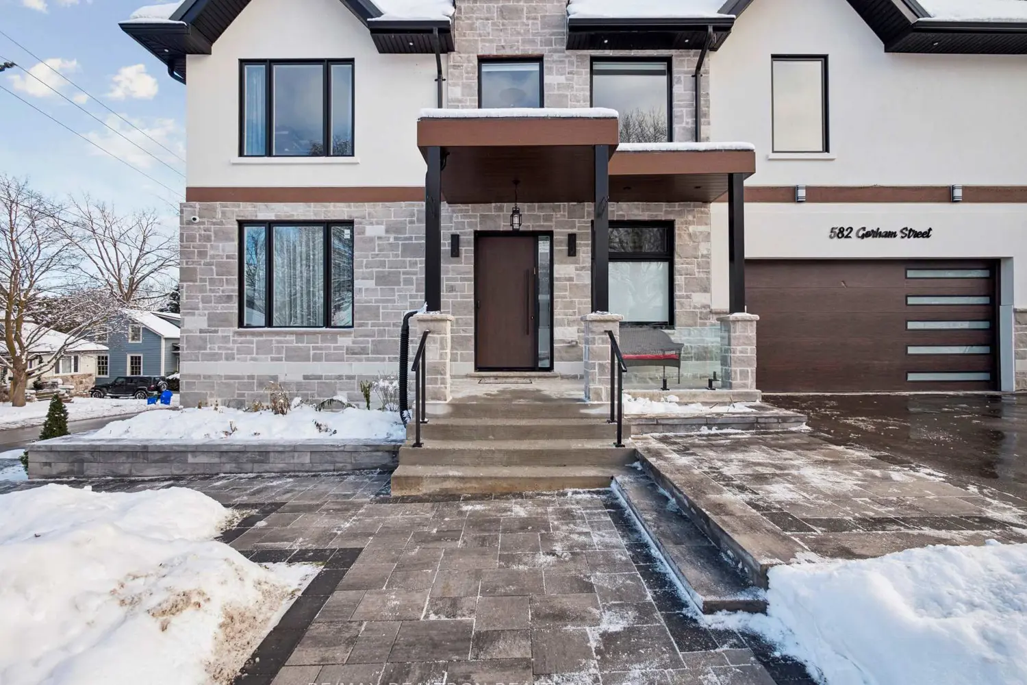 Additional image 3 of 582 Gorham Street