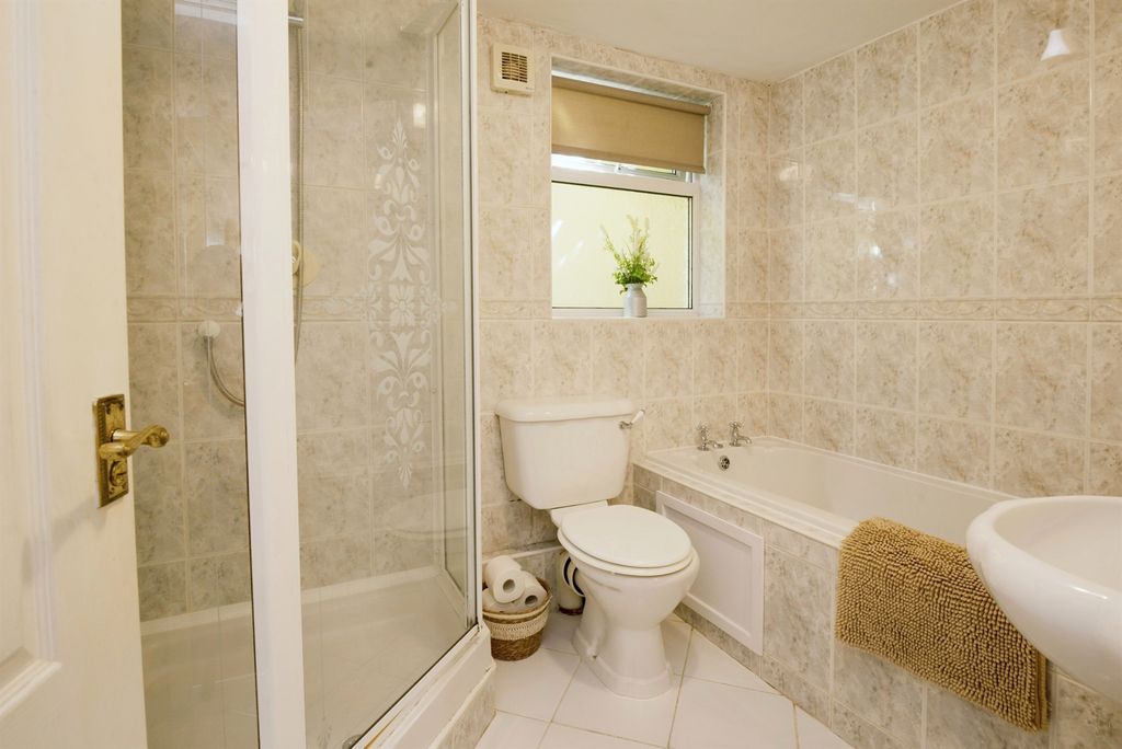 Additional image 14 of 2 bed flat for saleSeaview Drive, Ogmore-By-Sea CF32